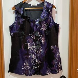 Woman Tahari Blouse, size 0X, color Black & Purple.